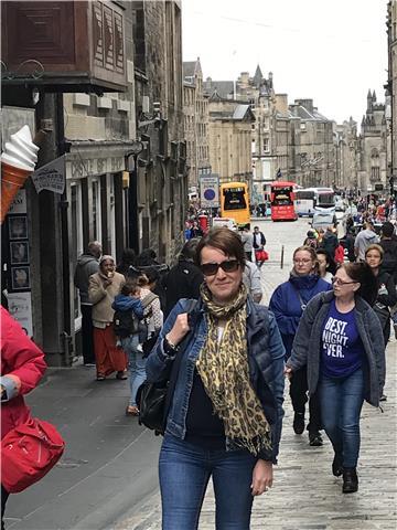 Profesora centro concertado de Vigo imparte clases personalizadas de inglés,francés y lengua española