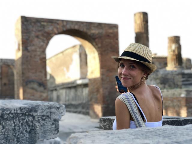 Ripetizioni di Letteratura, Grammatica, Insegnamento alla scrittura e lettura