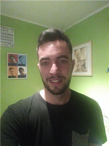 Ingeniero aeronátuico imparte clases de matemáticas y/o física para eso