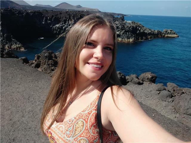 Profesora de Educación Primaria, especializada en atención a la diversidad