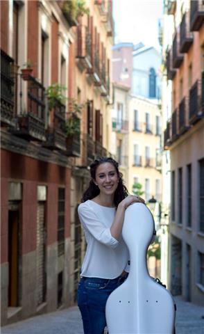 Clases de violoncello y lenguaje musical. préstamo gratuito del instrumento