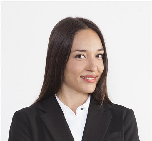 Profesora nativa (EEUU) licenciada con experiencia