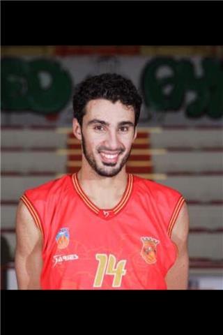 Ex giocatore professionista di serie A impartisce sia lezioni (per i principianti/beginners) che allenamenti (per i professionisti/elite) di basket