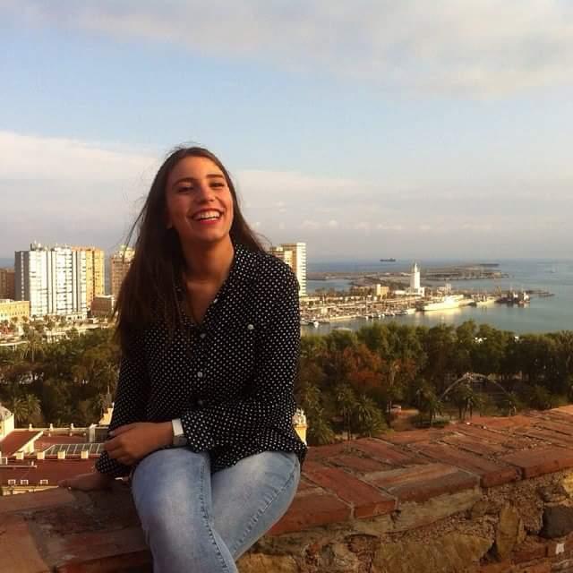 Soy maestra de educación infantil y primaria con la mención de francés (b2) y de música. tengo casi dos años de experiencia como tutora en coles