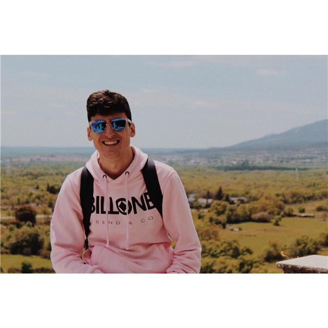 Estudiante de magisterio ofrece clases particulares de matemáticas, lengua y sociales a niños de entre 6 y 12 años