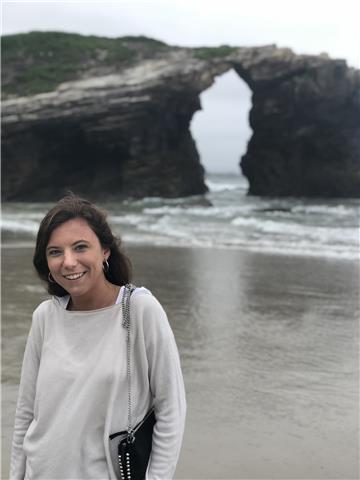 Estudiante de farmacia de 5 curso. he dado varios años clases particulares de matemáticas, biología y química a alumnos de eso y bachillerato