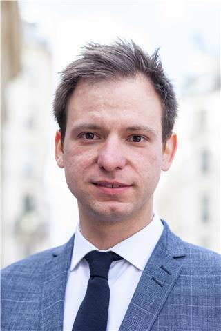 Astrophysicien, je donne des cours de maths et de physique à tous les niveaux