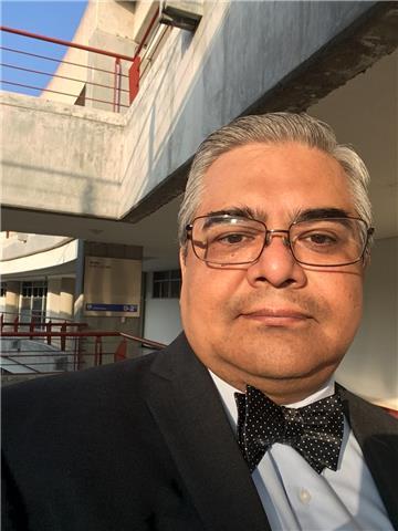 Maestro de inglés con amplia experiencia y certificacdo internacionalmente
