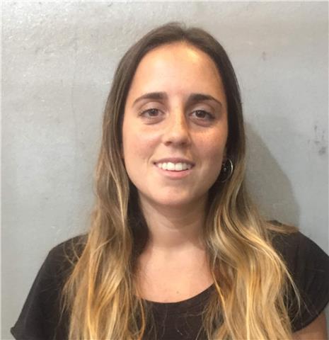 Profesora de español ofrece clases particulares a personas interesadas en mejorar el idioma