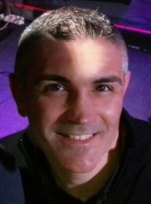 Diplomato impartisce lezioni e ripetizioni di inglese generico a ragazzi di scuola primaria e secondaria