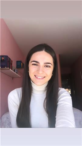 Profesora de Lengua Castellana y Literatura ofrece dar clases alumnos de ESO y Bachillerato