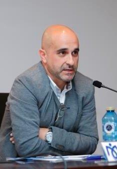 Profesor con experiencia para dar clases de materias vinculadas a las humanidades y ciencias sociales, así como técnicas de estudio