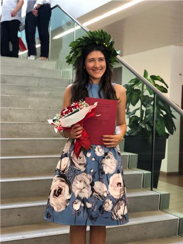 laureata magistrale impartisce ripetizioni e aiuto compiti in matematica, economia, geografia e altre materie. esperienza oltre 5 anni