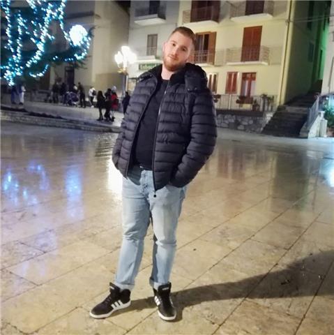 Sono studente di Ingegneria e sono disposto a dare lezioni di matematica per tutti gli studenti di scuola superiore o scuola media