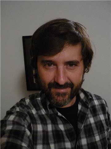 Profesor de matemáticas , física y química imparte clases a ESO y Bachillerato . Más de 17 años como profesor en instituto público