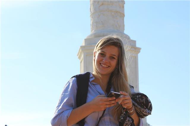 Profesora de idiomas (francés-español-inglés)
