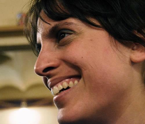 Sesiones individuales de relajación profunda. clases de meditación en grupo. meditación laica. grupos grandes