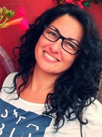 Speak english with a qualified and experienced teacher