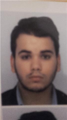 French student giving particular courses in Madrid