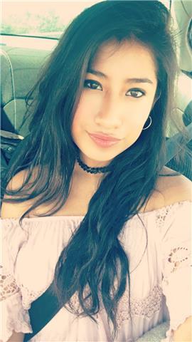 Estudiante universitaria da clases de refuerzo de matemáticas y biología (primaria, eso y bachillerato)