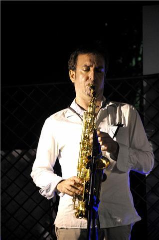 Profesor de saxo,clarinete y flauta travesera