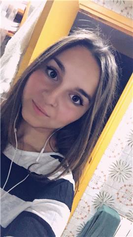 Profesora particular de niños tanto de prmaria como de la eso, estudiante de psicología