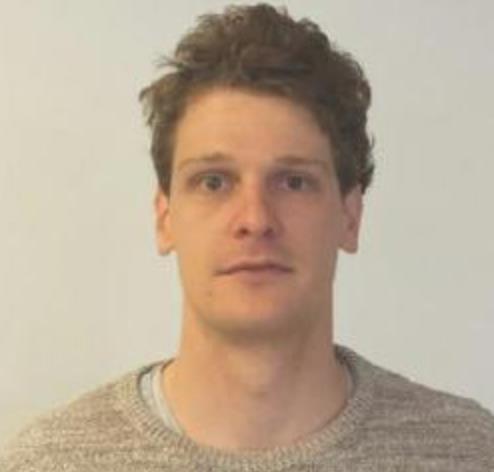 Dottorando di biofisica che puo' relazionarsi facilmente con lo studente e stabilire una dinamica di studio che stimola la riflessione e la curiosita