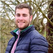 Graduado en física con máster en modelización matemática, experto en IA y machine learning para dar clases de Álgebra lineal y Cálculo. Ideal para primeros cursos de grados en ciencias e ingenierías. Amplia experiencia y grandes resultados. Clases online