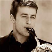 Se imparten clases de Saxofón, clarinete nivel proncipiantes, piano nivel avanzado, lenguaje musical, armonía e improvisación. Preparación de pruebas de acceso a todos los niveles. 100% aprobados