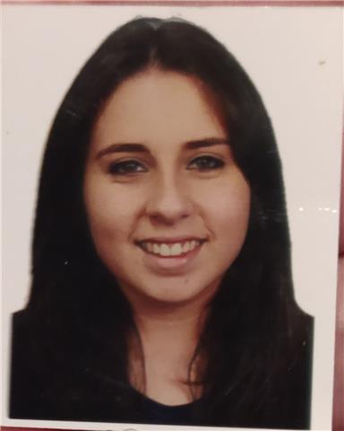 Soy estudiante de enfermería la cual ofrece clases de naturales, matemáticas, lengua, inglés a niños de primaria y los dos primeros cursos de la eso