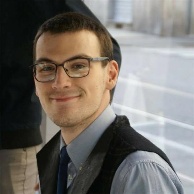 Sono uno studente del Politecnico di Torino, laureato alla triennale con 100/110, offro ripetizioni di matematica e materie scientifiche fino alle superiori