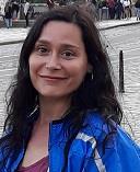 Profesora de español imparte clases de español para alumnos extranjeros