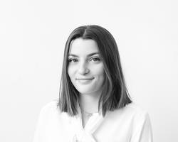 Etudiante de 20 ans qui souhaite transmettre son amour pour cette langue