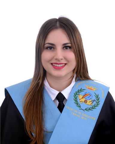 Soy jenni. pero me encanta que me llamen seño jen. soy muy cariñosa, simpática y empática. me gusta crean una conexión con mi alumnos/as para que disfruten del aprendizaje. el cerebro aprende mediante emociones. yo intento estimular tu cerebro para que ap