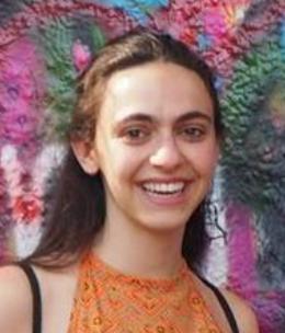 Ciao sono una ragazza di 19 anni. Ho fatto la maturità al liceo classico con un punteggio di 97/100. Mi offro per ripetizioni e aiuto compiti di italiano, storia geografia, inglese, greco e latino per elementari medie e liceo! Orari flessibili