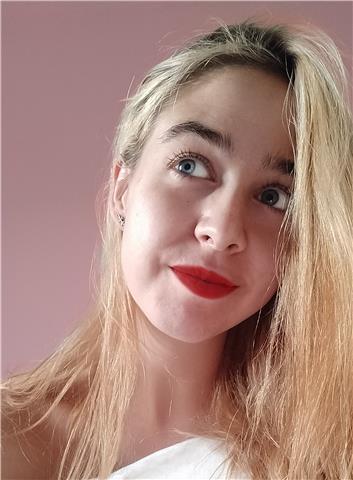 Profesora de Inglés para refuerzo escolar y clases de conversación