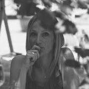 Impartisco lezioni private di inglese e francese a tutti i livelli di studio, disponibile anche per conversazioni via skype e lezi