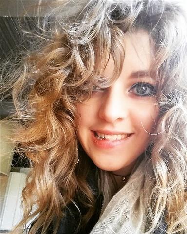 Insegnante plurilaureata offre lezioni di letteratura italiana, grammatica, latino e altre materie di ambito umanistico