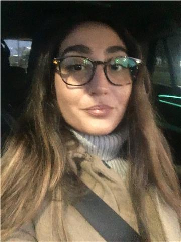 Laureanda ,offro ripetizioni italiano e biologia con massima serietà