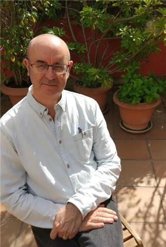 Licenciado en filosofia y ciencias de la educación, instructor de tai chi y chi kung con mucha experiencia. clases individuales y