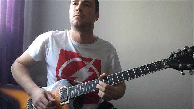 Profesor de guitarra de varios estilos, para todas las edades. método sencillo y de fácil aprendizaje