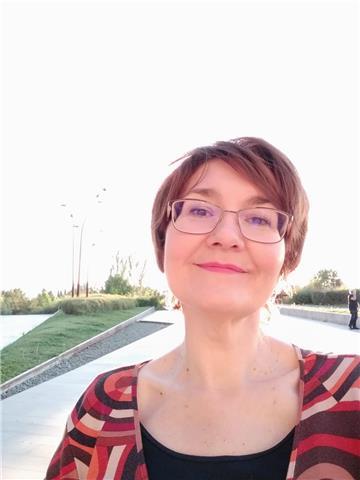 Profesora titulada y 100% bilingüe (acento británico) - clases personalizadas