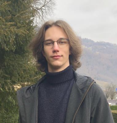 Studente universitario madrelingua inglese