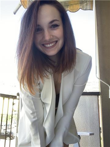 Ragazza di 22 anni, ho vissuto a Londra e Dublino