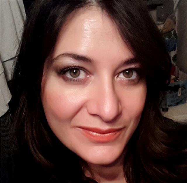 Psicologa, psicoterapeuta, docente con pluriennale esperienza offresi per ripetizioni a studenti di primo e secondo grado e per lezioni di psicologia per adulti