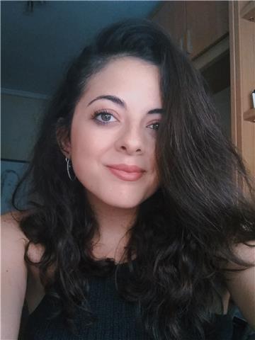 Doy clases de lengua castellana y literatura, historia del arte y matemáticas básicas