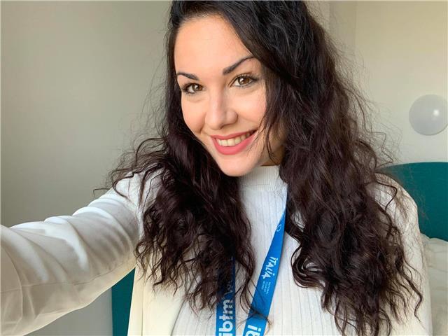 Tengo un nivel c2 de inglés y experiencia como profesora particular desde hace aproximadamente 7 años para niños y adultos de todas las edades. actualmente trabajo en una academia de idiomas como profesora de inglés para un grupo de 15 alumnos. acabo el c