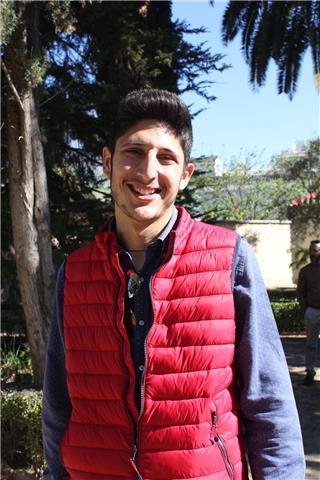 Doy clases particulares de todas las materias tanto a niños de educación primaria como de eso