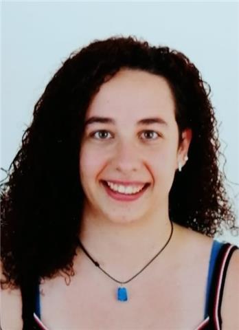 Soy maestra de música, de educación infantil y primaria. he trabajado en escuelas, de monitora de tiempo libre y dando classes de repasso