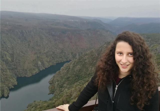 Doy clases de matemáticas, física y química así como apoyo a cualquier otra asignatura